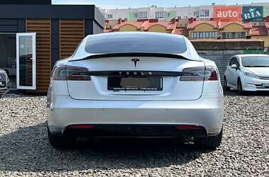 Лифтбек Tesla Model S 2014 в Львове