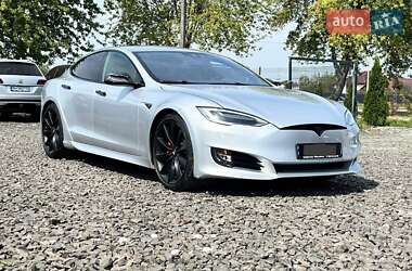 Tesla Model S 2014