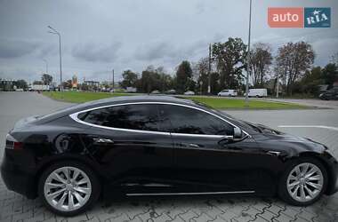 Tesla Model S 2016