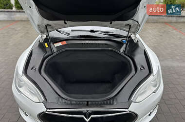 Ліфтбек Tesla Model S 2016 в 