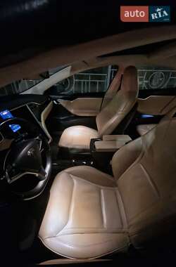 Ліфтбек Tesla Model S 2016 в 