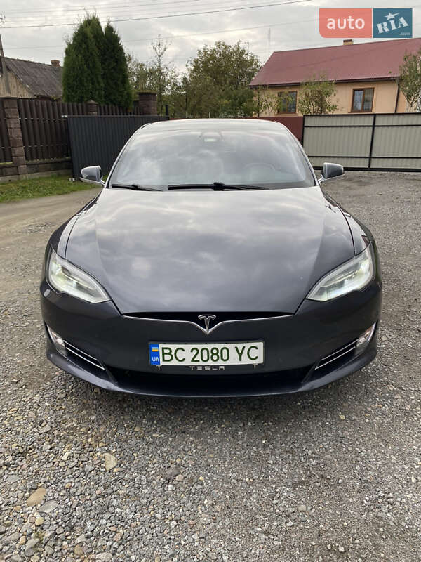 Лифтбек Tesla Model S 2018 в Каменке-Бугской