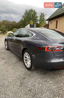 Ліфтбек Tesla Model S 2018 в 