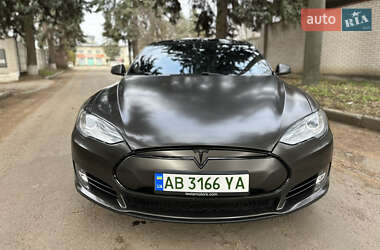 Ліфтбек Tesla Model S 2014 в 