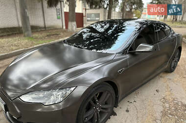 Ліфтбек Tesla Model S 2014 в 