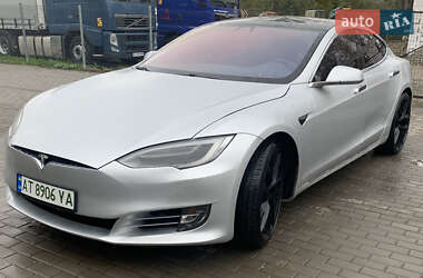Tesla Model S 2018