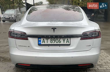 Лифтбек Tesla Model S 2018 в 