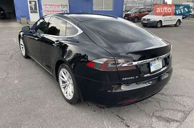Лифтбек Tesla Model S 2016 в 