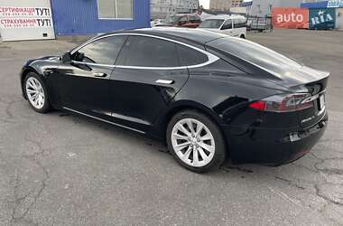 Лифтбек Tesla Model S 2016 в 