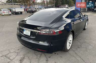 Лифтбек Tesla Model S 2016 в 