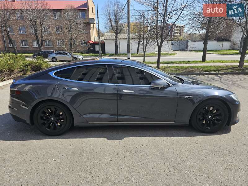 Лифтбек Tesla Model S 2016 в Белой Церкви фото 9 Лифтбек Tesla Model S 2016 в Белой Церкви