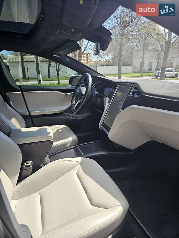 Лифтбек Tesla Model S 2016 в Белой Церкви фото 20 Лифтбек Tesla Model S 2016 в Белой Церкви