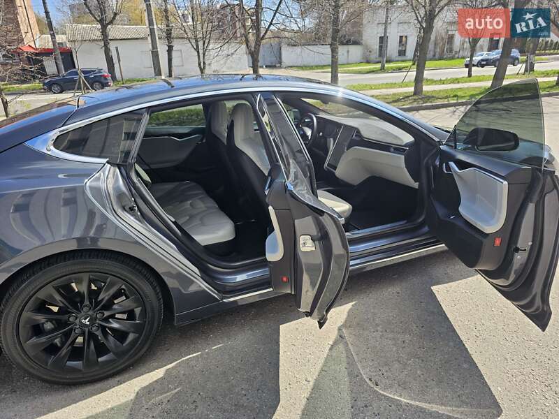 Лифтбек Tesla Model S 2016 в Белой Церкви фото 25 Лифтбек Tesla Model S 2016 в Белой Церкви