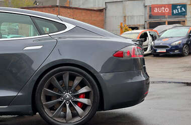 Лифтбек Tesla Model S 2017 в 