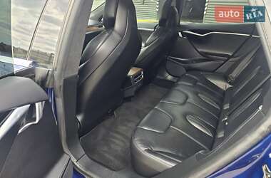 Лифтбек Tesla Model S 2017 в 