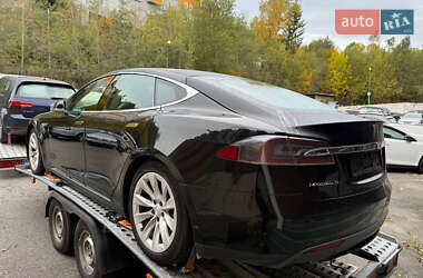 Лифтбек Tesla Model S 2016 в 