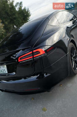 Лифтбек Tesla Model S 2022 в 