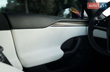Лифтбек Tesla Model S 2022 в 