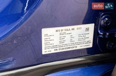 Ліфтбек Tesla Model S 2021 в 