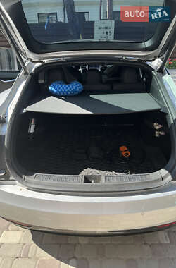 Лифтбек Tesla Model S 2018 в 