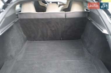 Лифтбек Tesla Model S 2016 в 