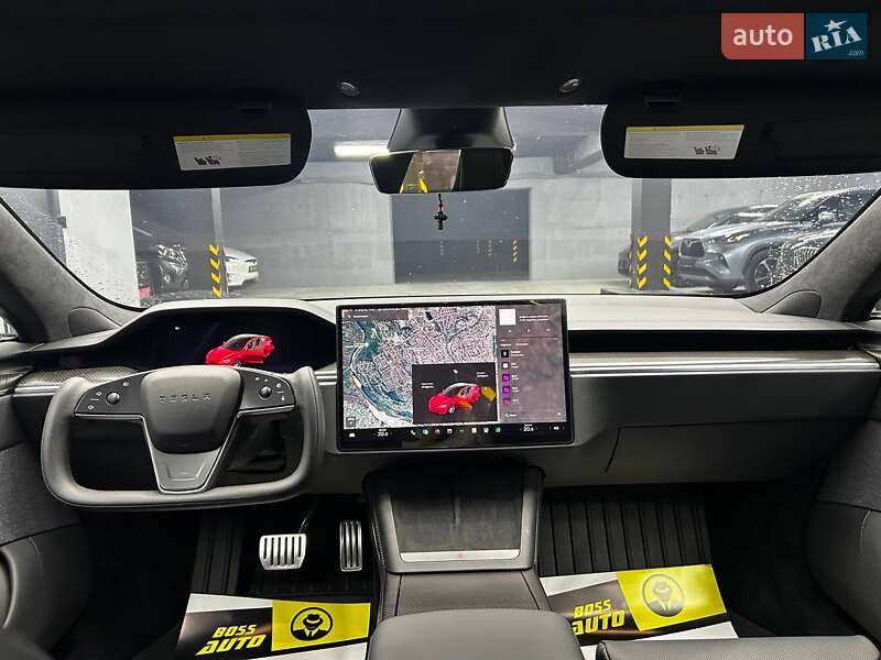 Лифтбек Tesla Model S 2024 в Черновцах