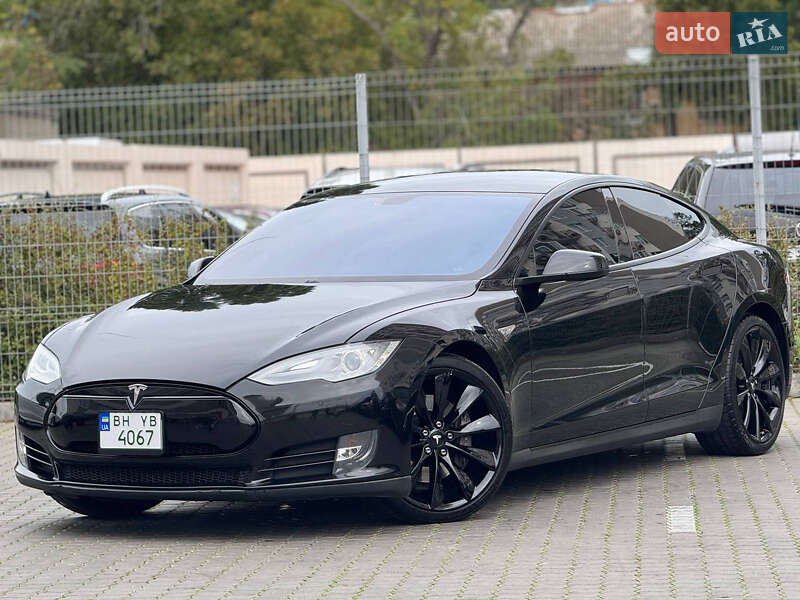 Ліфтбек Tesla Model S 2013 в Одесі
