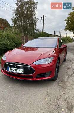 Tesla Model S 2013