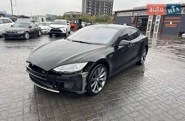Ліфтбек Tesla Model S 2013 в 