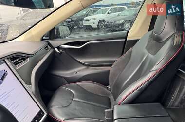 Ліфтбек Tesla Model S 2013 в 