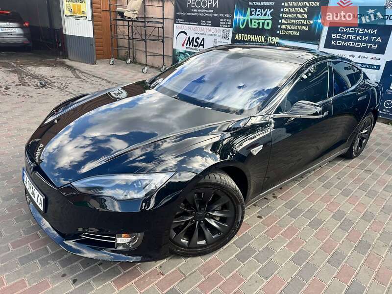 Ліфтбек Tesla Model S 2013 в Черкасах