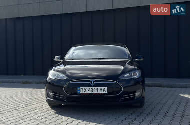 Ліфтбек Tesla Model S 2013 в 