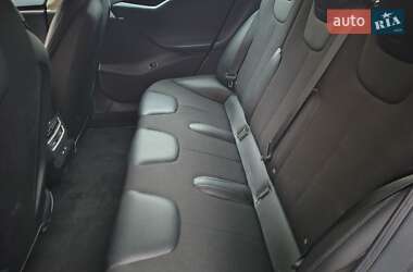 Ліфтбек Tesla Model S 2016 в  фото 14 Ліфтбек Tesla Model S 2016 в