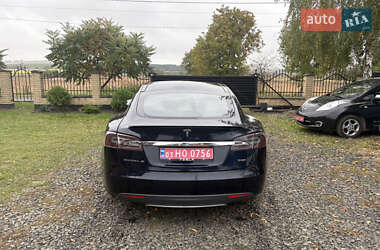 Ліфтбек Tesla Model S 2014 в 