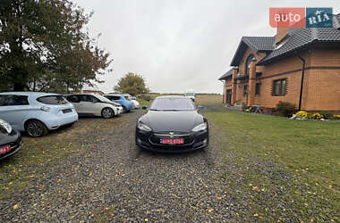 Ліфтбек Tesla Model S 2014 в 