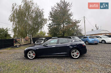 Ліфтбек Tesla Model S 2014 в 