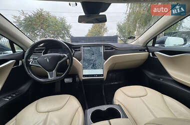 Ліфтбек Tesla Model S 2014 в 