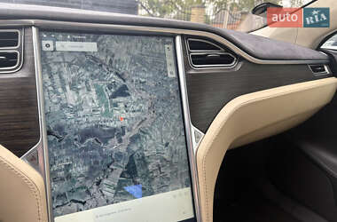 Ліфтбек Tesla Model S 2014 в 