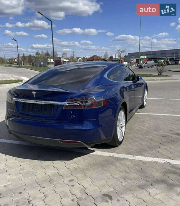 Ліфтбек Tesla Model S 2015 в Луцьку