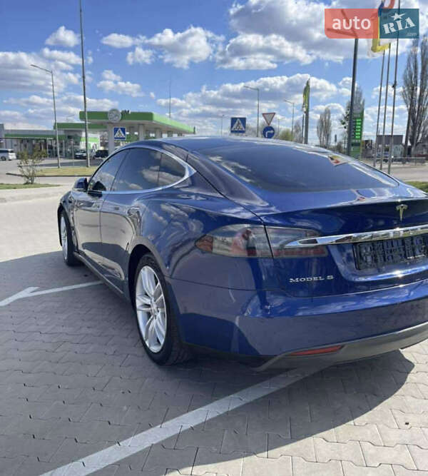 Лифтбек Tesla Model S 2015 в Луцке фото 10 Лифтбек Tesla Model S 2015 в Луцке