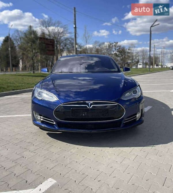 Лифтбек Tesla Model S 2015 в Луцке фото 11 Лифтбек Tesla Model S 2015 в Луцке