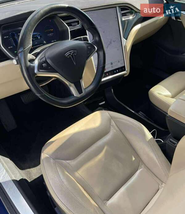 Лифтбек Tesla Model S 2015 в Луцке фото 12 Лифтбек Tesla Model S 2015 в Луцке