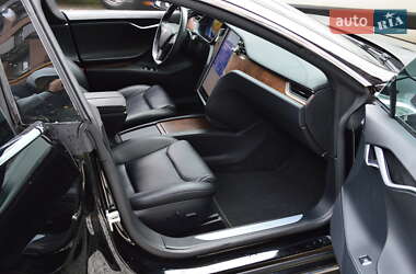 Лифтбек Tesla Model S 2020 в 