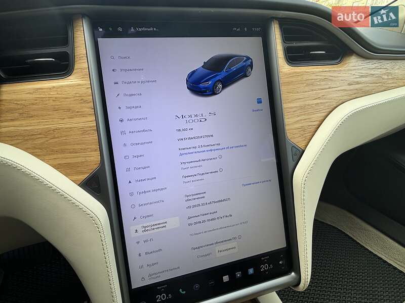 Лифтбек Tesla Model S 2018 в Львове