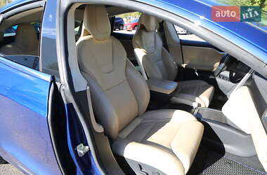 Лифтбек Tesla Model S 2017 в 
