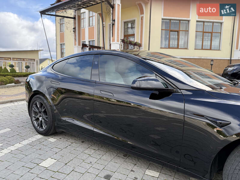 Ліфтбек Tesla Model S 2024 в Дрогобичі