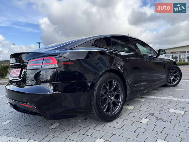 Ліфтбек Tesla Model S 2024 в Дрогобичі