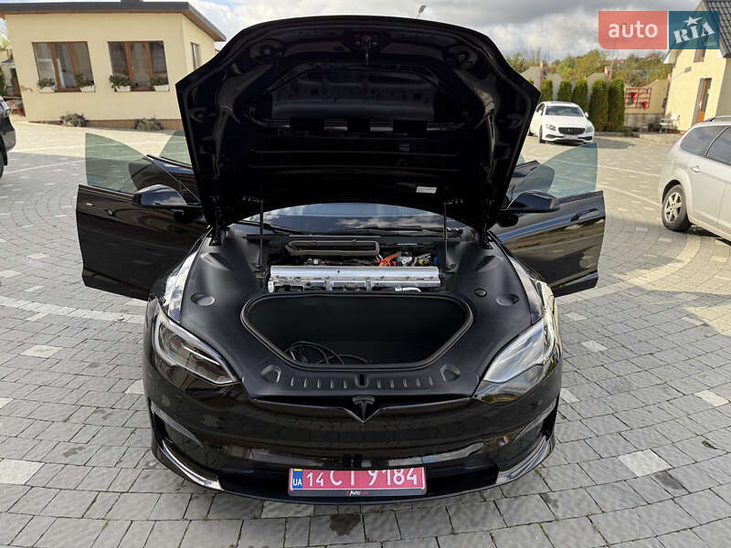 Ліфтбек Tesla Model S 2024 в Дрогобичі
