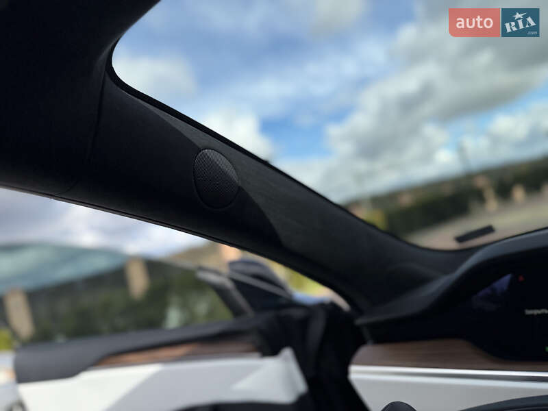 Ліфтбек Tesla Model S 2024 в Дрогобичі