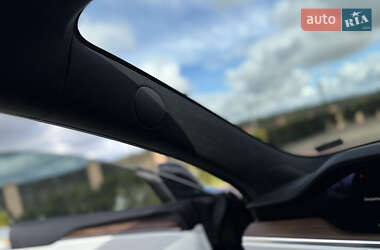 Лифтбек Tesla Model S 2024 в 